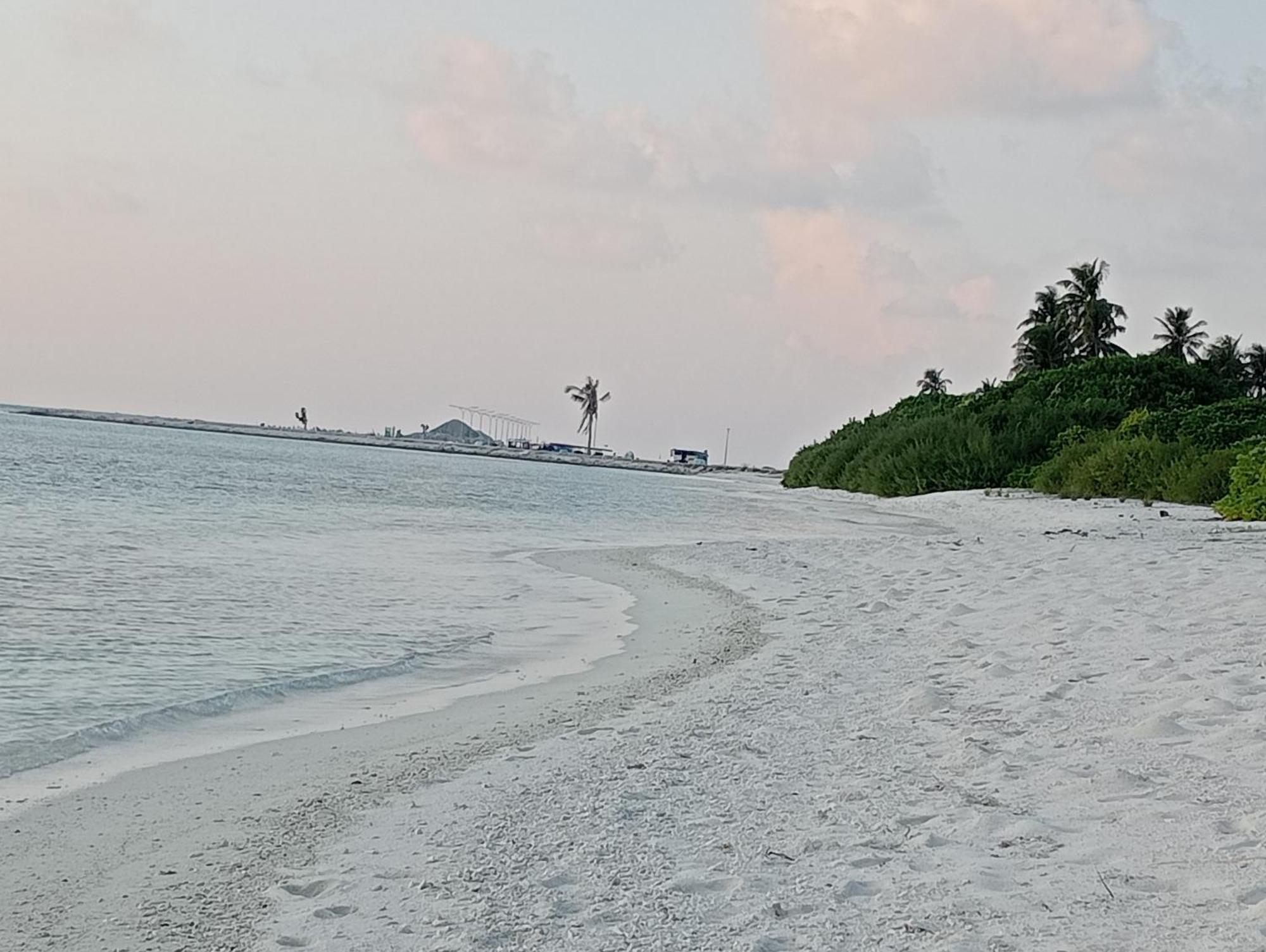 Infinite Lagoon Mandhoo Luaran gambar